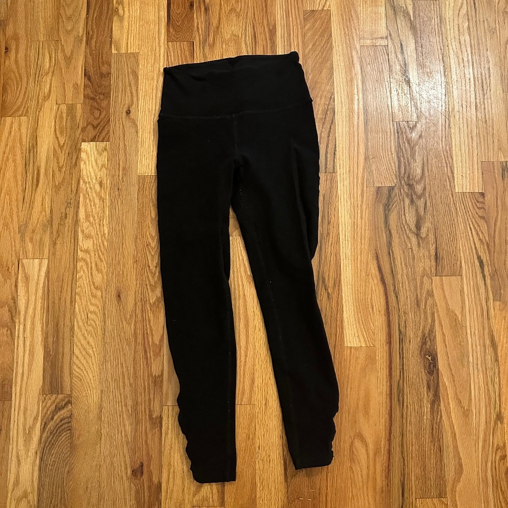 Beyond Yoga Black Crisscross Cutout Ankle Leggings - Size
